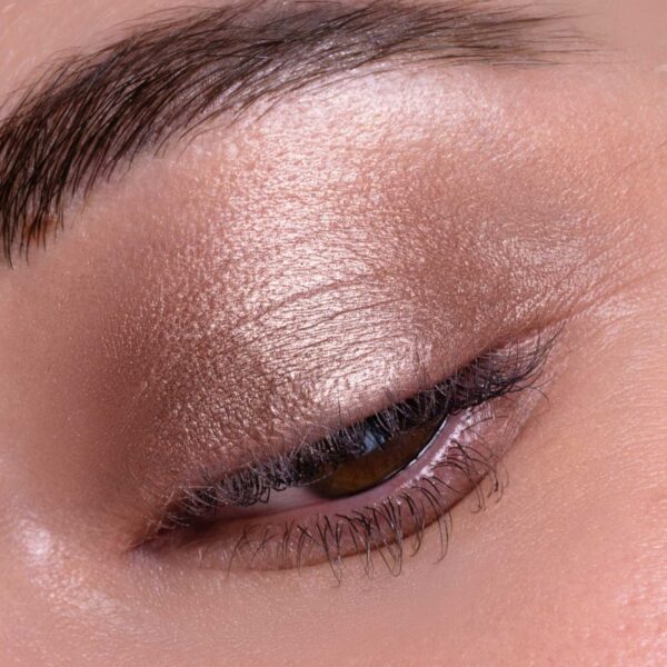 Neve Cosmetics Arcobaleni Duhově třpityvé oční stíny Doom 2